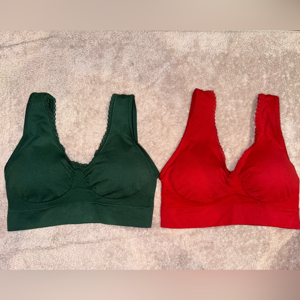 Genie Bra with lace trim.. Size XS/S- 2 pack